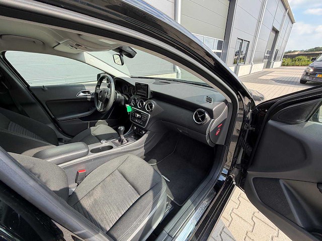 Mercedes-benz - a-klasse - 180 cdi ambition - personenauto - 2012 - afbeelding 2 van  24