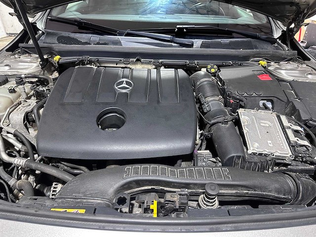 Mercedes-benz - a-klasse - 180 d bns sol amg automaat - g-358-rx- 2019 - afbeelding 11 van  20