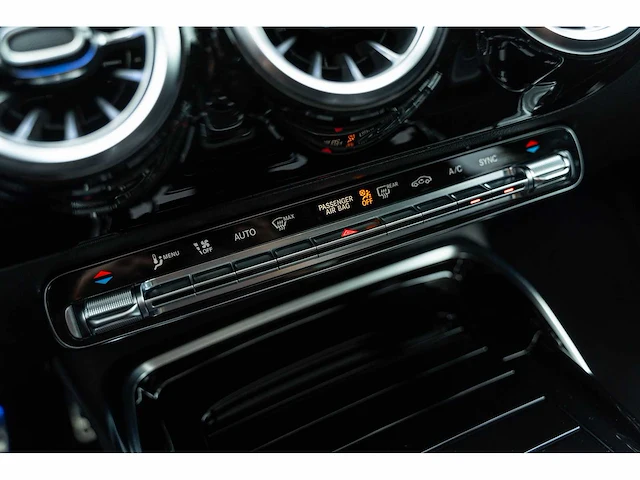Mercedes-benz - a-klasse - amg 45 s 4matic+ - 2021 - l-749-nx - personenauto - afbeelding 12 van  47
