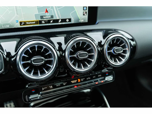 Mercedes-benz - a-klasse - amg 45 s 4matic+ - 2021 - l-749-nx - personenauto - afbeelding 13 van  47