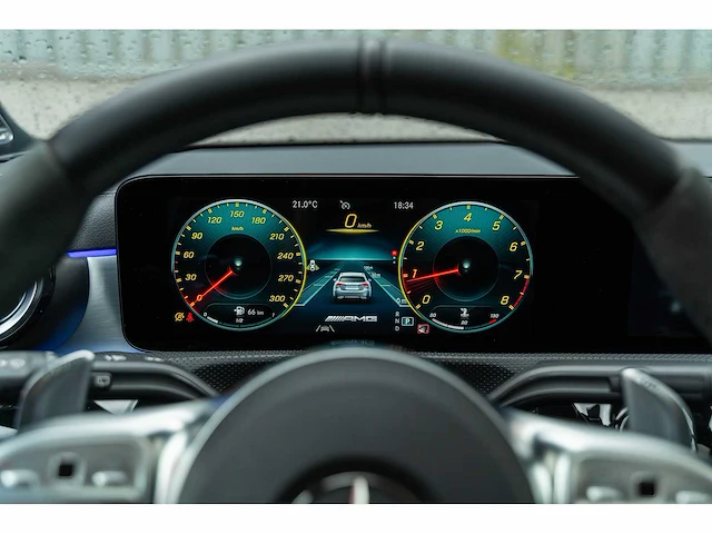 Mercedes-benz - a-klasse - amg 45 s 4matic+ - 2021 - l-749-nx - personenauto - afbeelding 34 van  47