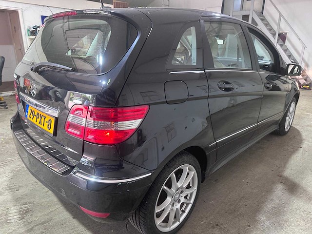 Mercedes-benz - b-klasse - 160 bluee. bns cl. - 29-pxt-8- 2011 - afbeelding 12 van  17