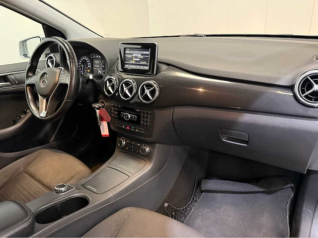 Mercedes-benz - b-klasse - 200 - automaat - personenauto - 2012 - afbeelding 5 van  27
