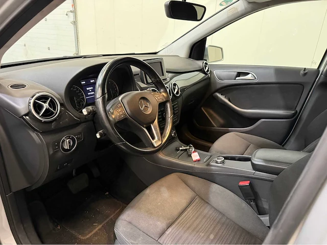 Mercedes-benz - b-klasse - 200 - automaat - personenauto - 2012 - afbeelding 3 van  27