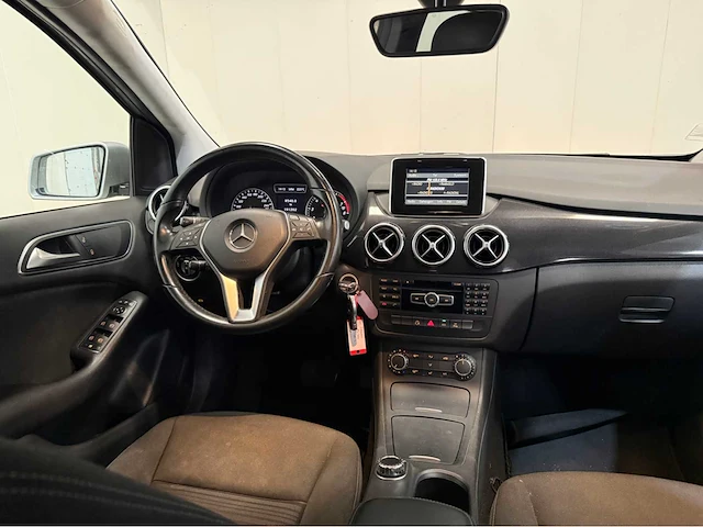 Mercedes-benz - b-klasse - 200 - automaat - personenauto - 2012 - afbeelding 23 van  27