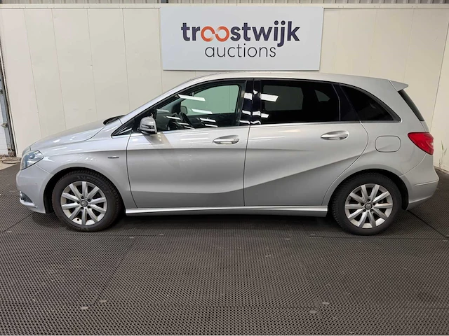 Mercedes-benz - b-klasse - 200 - automaat - personenauto - 2012 - afbeelding 9 van  27
