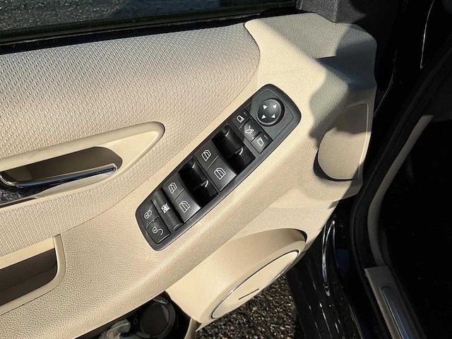 Mercedes-benz - b-klasse - 200 turbo - personenauto - afbeelding 7 van  27