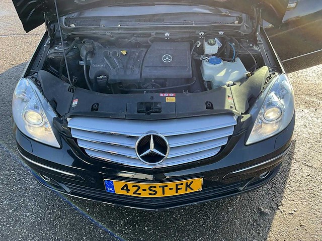 Mercedes-benz - b-klasse - 200 turbo - personenauto - afbeelding 15 van  27