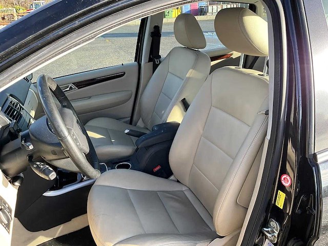 Mercedes-benz - b-klasse - 200 turbo - personenauto - afbeelding 19 van  27