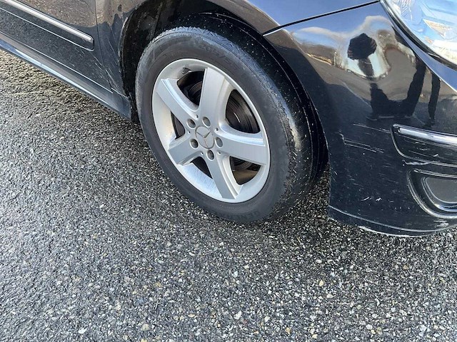 Mercedes-benz - b-klasse - 200 turbo - personenauto - afbeelding 10 van  11