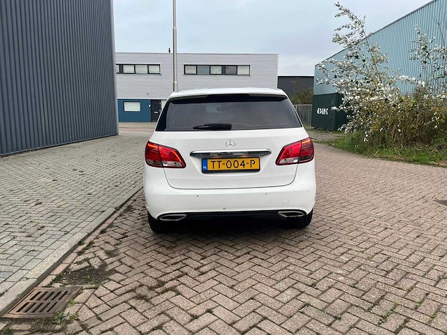 Mercedes-benz - b-klasse - 220 d , tt-004-p - afbeelding 22 van  26