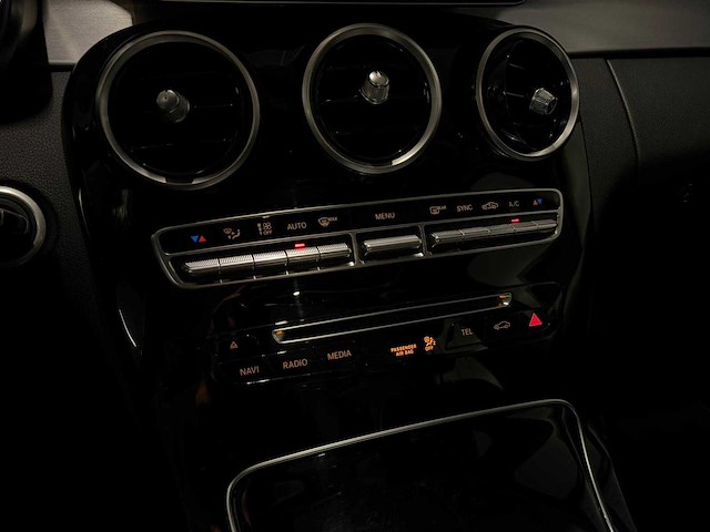 Mercedes-benz - c-klasse - 180 prestige - car - 2016|nx-118-r|iaw - afbeelding 32 van  35