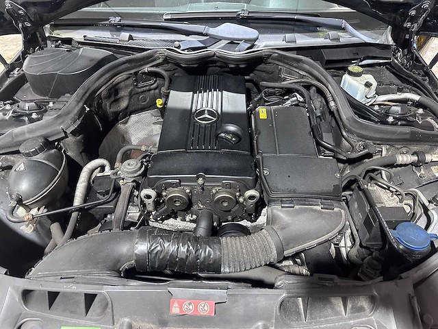 Mercedes-benz - c-klasse - 200 k - 70-gfg-3 - afbeelding 6 van  10