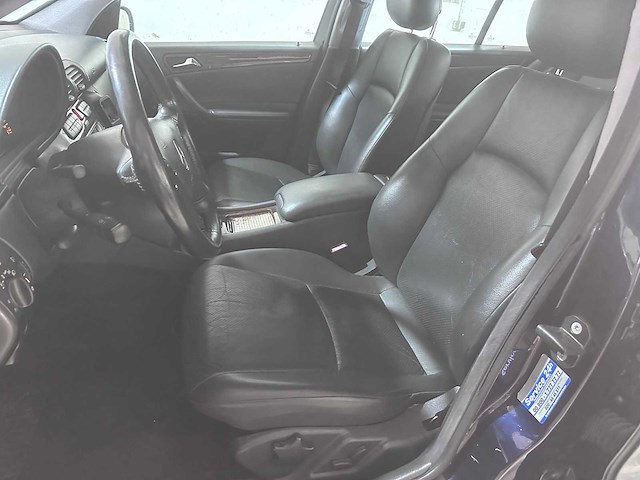 Mercedes-benz - c-klasse - 240 v6 elegance automaat- 16-gn-jr- 2001 - afbeelding 6 van  18