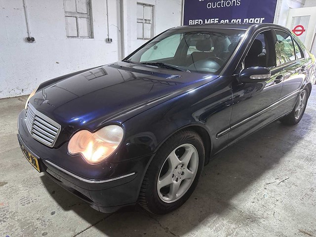Mercedes-benz - c-klasse - 240 v6 elegance automaat- 16-gn-jr- 2001 - afbeelding 1 van  18