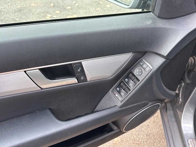 Mercedes-benz - c-klasse - combi c180 - car - 2013 - afbeelding 5 van  37