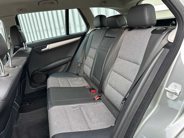 Mercedes-benz - c-klasse - combi c180 - car - 2013 - afbeelding 6 van  37