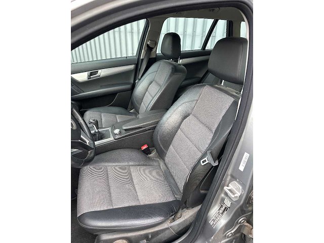 Mercedes-benz - c-klasse - combi c180 - car - 2013 - afbeelding 35 van  37