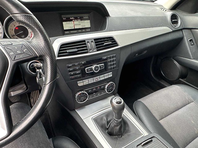 Mercedes-benz - c-klasse - combi c180 - car - 2013 - afbeelding 36 van  37