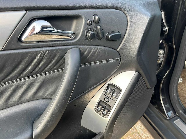 Mercedes-benz - c-klasse combi - amg 55 - personenauto - afbeelding 15 van  18