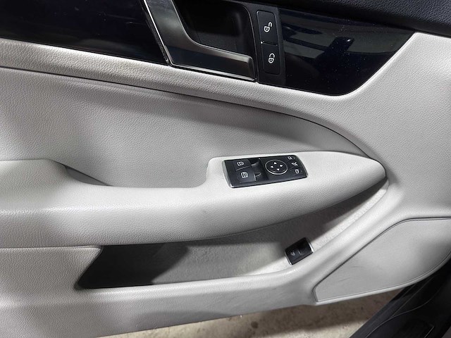 Mercedes-benz - c-klasse coupé - 200 ambition automaat 8-znk-19- 2012 - afbeelding 1 van  9