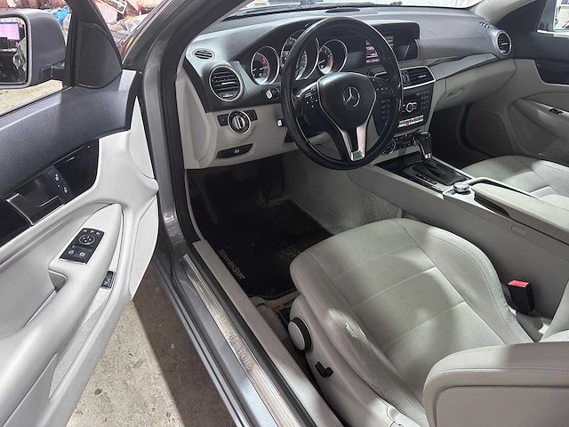 Mercedes-benz - c-klasse coupé - 200 ambition automaat 8-znk-19- 2012 - afbeelding 8 van  9