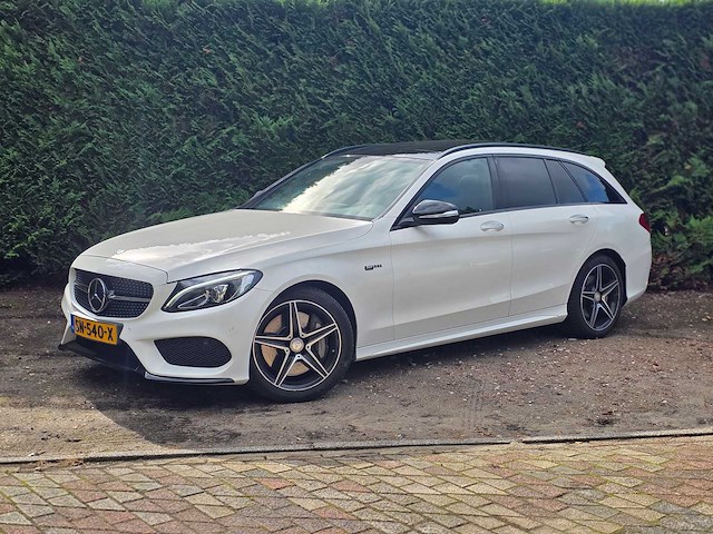 Mercedes-benz - c-klasse estate - c43s - 450 amg 4matic - sn-540-x - 2015 - personenauto - afbeelding 1 van  29