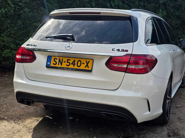 Mercedes-benz - c-klasse estate - c43s - 450 amg 4matic - sn-540-x - 2015 - personenauto - afbeelding 28 van  30