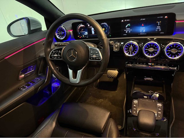 Mercedes-benz - cla - klasse - shooting brake - personenauto - 2021 - afbeelding 4 van  27