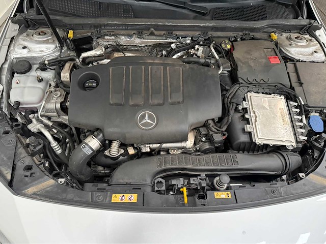 Mercedes-benz - cla - klasse - shooting brake - personenauto - 2021 - afbeelding 13 van  27