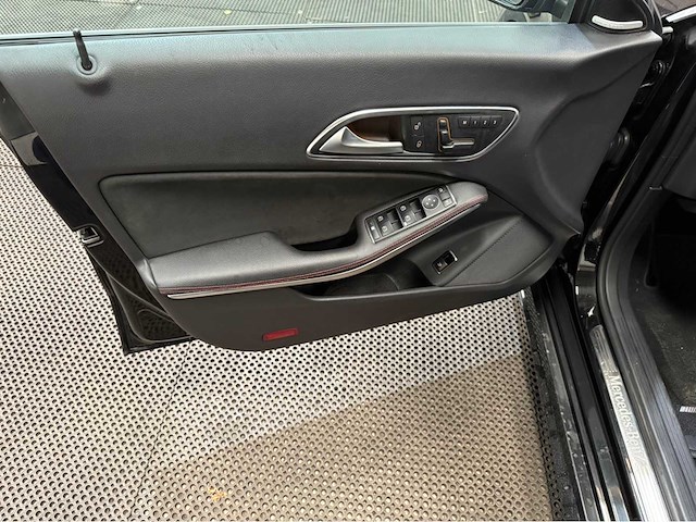 Mercedes-benz - cla-klasse - 250 - personenauto - 2016 - afbeelding 37 van  37