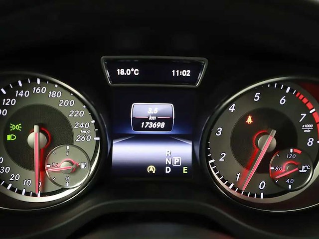Mercedes-benz - cla-klasse shooting brake - 180 ambition gl-800-x 2015 iaw - afbeelding 1 van  4