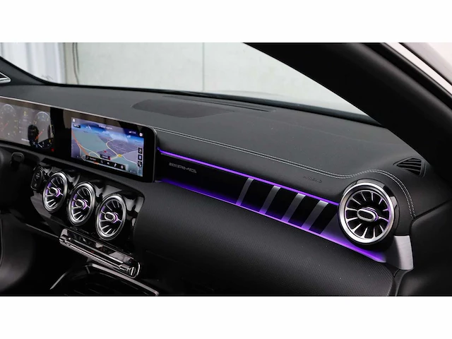 Mercedes-benz - cla-klasse shooting brake - amg 45 s 4matic+ - 2020 - n-818-xz - afbeelding 21 van  36
