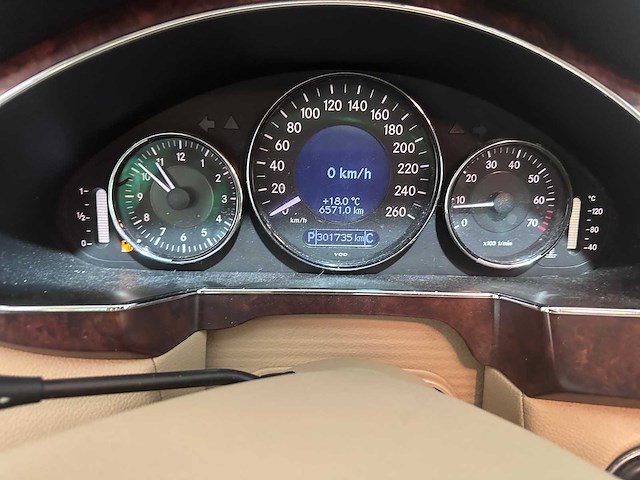 Mercedes-benz - cls-klasse - 500 automaat- 98-sf-tt- 2006 - afbeelding 7 van  8