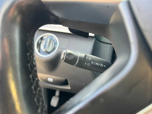 Mercedes-benz - e-klasse - 200 bluetec - personenauto - afbeelding 3 van  19