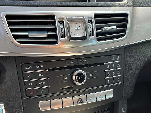 Mercedes-benz - e-klasse - 200 bluetec - personenauto - afbeelding 5 van  19