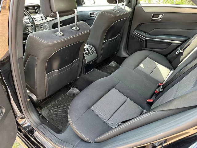 Mercedes-benz - e-klasse - 200 bluetec - personenauto - afbeelding 6 van  19