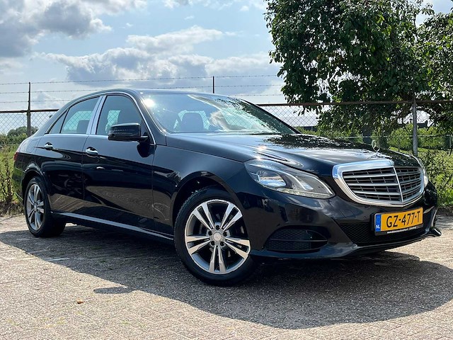 Mercedes-benz - e-klasse - 200 bluetec - personenauto - afbeelding 1 van  19
