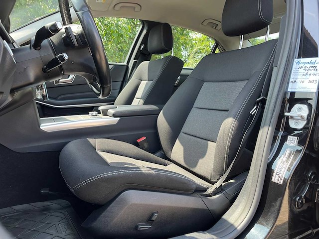 Mercedes-benz - e-klasse - 200 bluetec - personenauto - afbeelding 17 van  19
