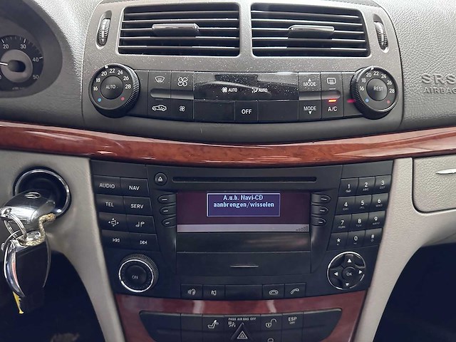 Mercedes-benz - e-klasse - 200 cdi avantgarde automaat- 3-xsz-01 - afbeelding 5 van  19