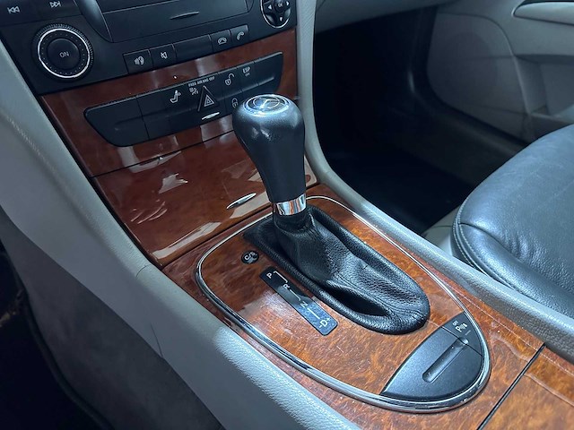 Mercedes-benz - e-klasse - 200 cdi avantgarde automaat- 3-xsz-01 - afbeelding 6 van  19