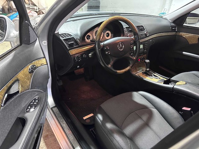 Mercedes-benz - e-klasse - 200 cdi avantgarde automaat- 54-tx-df- 2007 - afbeelding 16 van  18