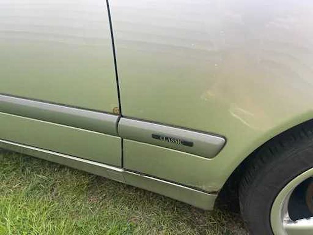 Mercedes-benz - e-klasse - 200 classic - car - 2000 - afbeelding 9 van  17