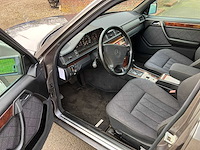 Mercedes-benz - e-klasse - 200 elegance - personenauto - afbeelding 4 van  18