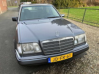 Mercedes-benz - e-klasse - 200 elegance - personenauto - afbeelding 14 van  18