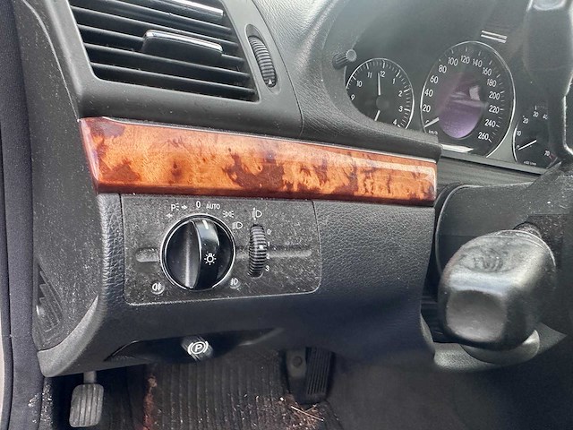 Mercedes-benz - e-klasse - 200 k. elegance - 55-rl-rl - afbeelding 4 van  19