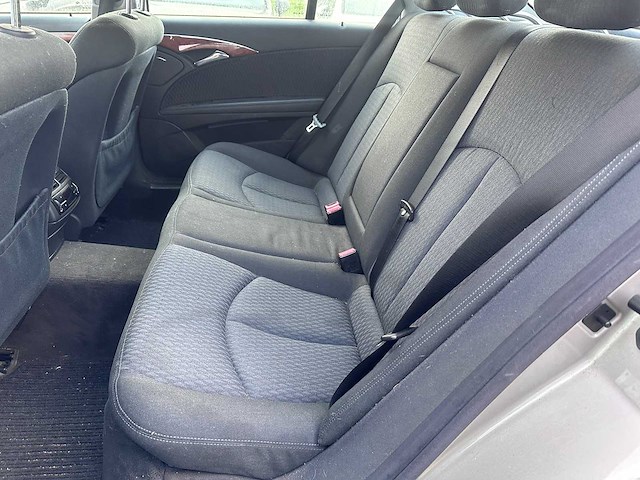 Mercedes-benz - e-klasse - 200 k. elegance - 55-rl-rl - afbeelding 8 van  19