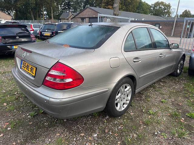 Mercedes-benz - e-klasse - 200 k. elegance - 55-rl-rl - afbeelding 15 van  19