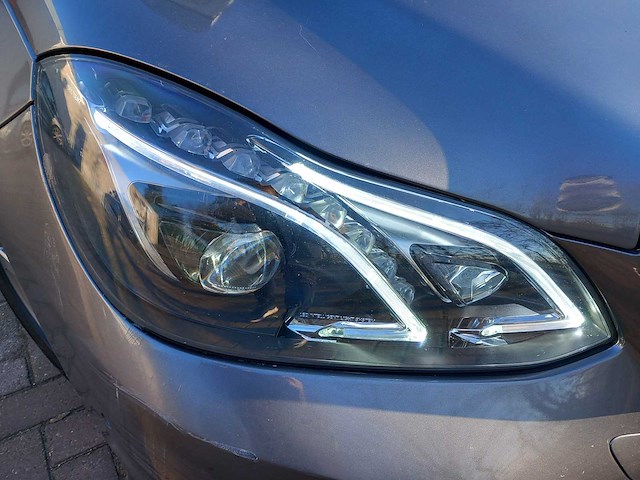 Mercedes-benz - e-klasse - 220 bt. amb. avant. - personenauto - afbeelding 19 van  25
