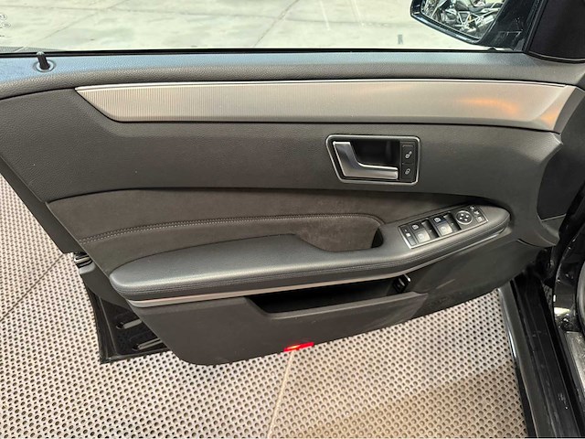 Mercedes-benz - e-klasse - 220 bt. ed. amg av. - personenauto - 2015 - afbeelding 10 van  18